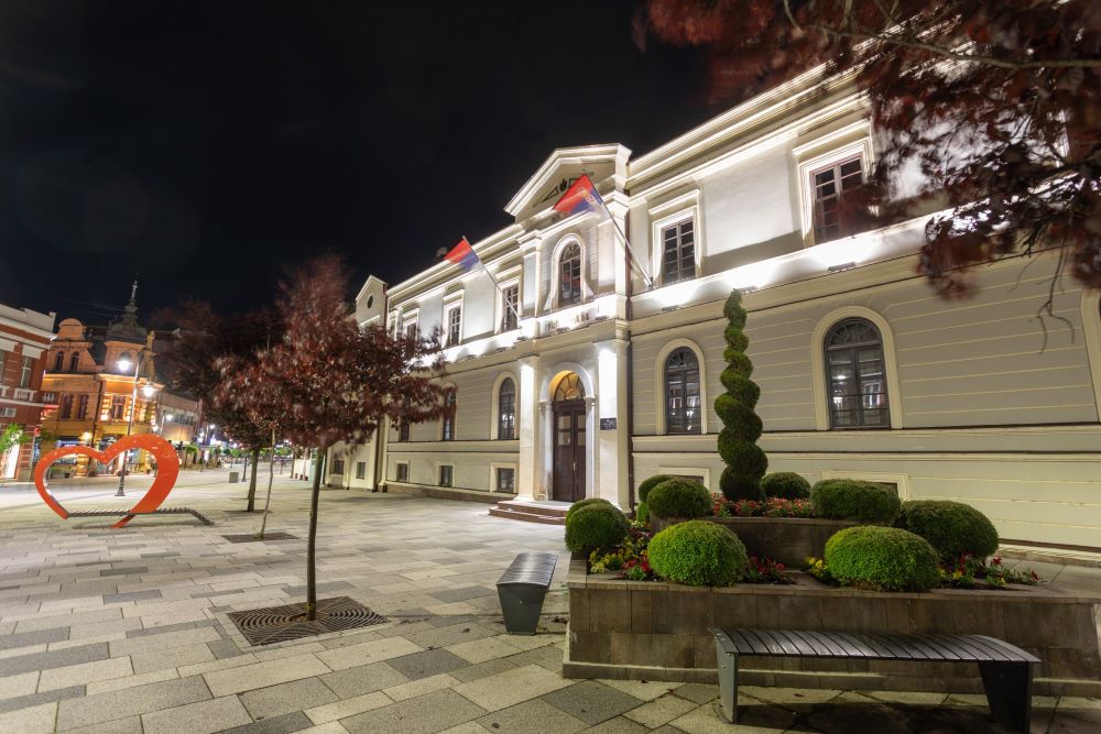 Morava info saznaje: Nekoliko javnih preduzeća i ustanova u Čačku dobijaju nove direktore, ovo su kadrovska rešenja