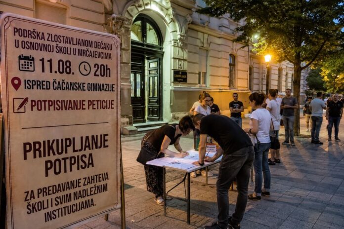 Potpisivanje peticije