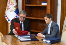 Vučić predao dužnost predsednika Republike Ani Brnabić