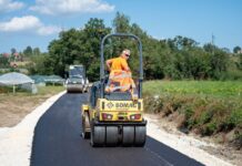Prvi put urađen asfalt na deonici Vidakovića put – Borišića kosa u Trbušanima