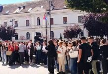 Protest profesora i maturanata Gimnazije zbog imenovanja nove direktorke