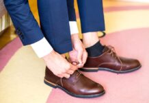 Muške cipele i muške elegantne cipele za svečane prilike i posao