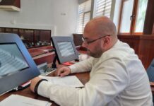 Dveri o prelasku Božovića u SNS: Uvek je bilo Juda spremnih da se prodaju za 30 srebrnjaka